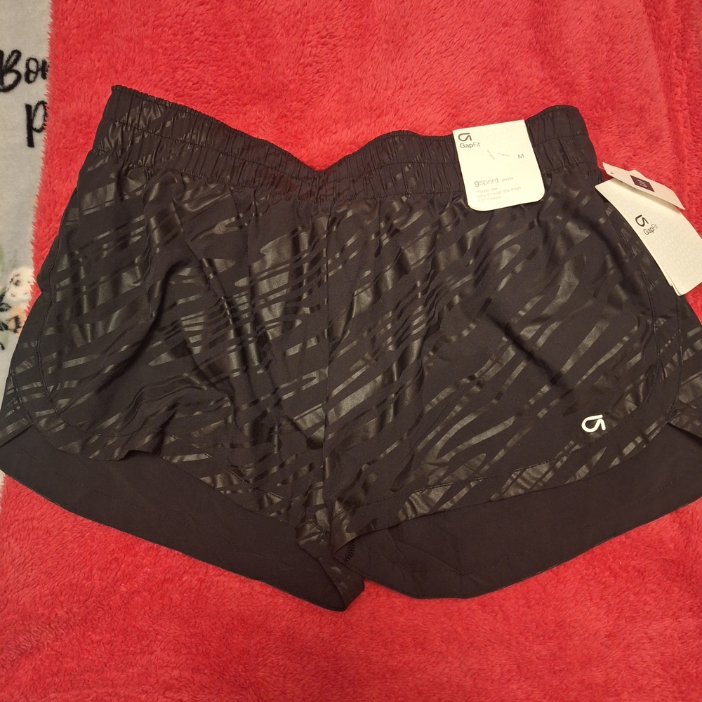 NWT WomensGAP Black Athletic Shorts